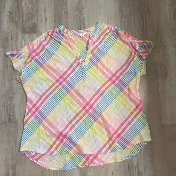 Crown & Ivy Women's Dolman Sleeve Split Neck Plaid Top size Medium - Picture 11 of 13